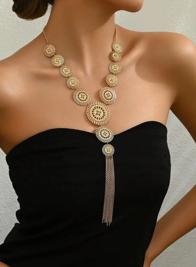 Take Two Women Metal Texture Hollow Carved Necklace